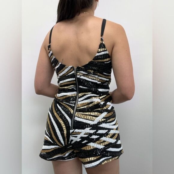 Luxxel Plunge Neck Spaghetti Strap Fully Sequined Romper Size M - Picture 3 of 11